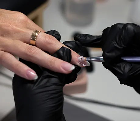 Applying traditional and gel polishes